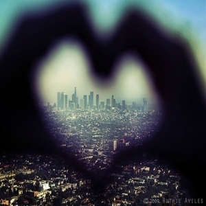 现在青春期青少年存在哪些心理异常行为？