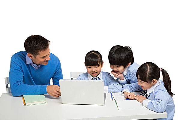 小学团体心理辅导活动的特质