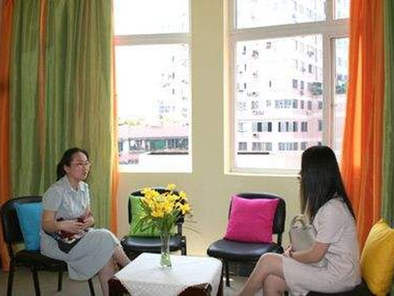 心理沙盘尺寸规格:标准尺寸与摆放要求(图2) 心理沙盘选购建议