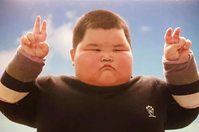容易造成儿童肥胖症的7种原因，家长千万不要忽视任意一种-肥胖症_心理百
