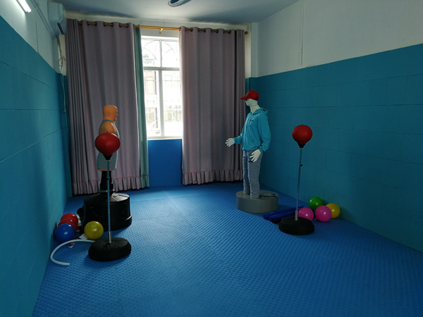 有什么是情绪宣泄室解决不了的?(图1) 有什么是情绪宣泄室解决不了的?(图1)